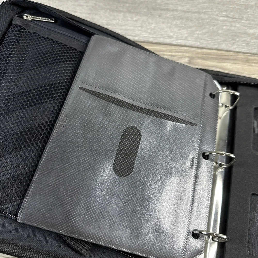 Official Sony PlayStation Gamer Advisory Panel Binder PS1 PS2 Jax X Genji NFR‎